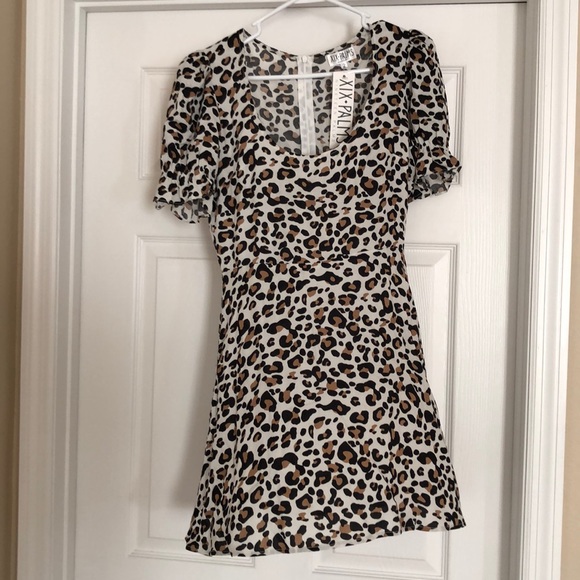 XIX PALMS LEOPARD DRESS - Picture 1 of 3